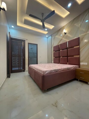 Bedroom in 3 BHK Builder Floor at Sbp Nature City, Central Kharar – for Rent