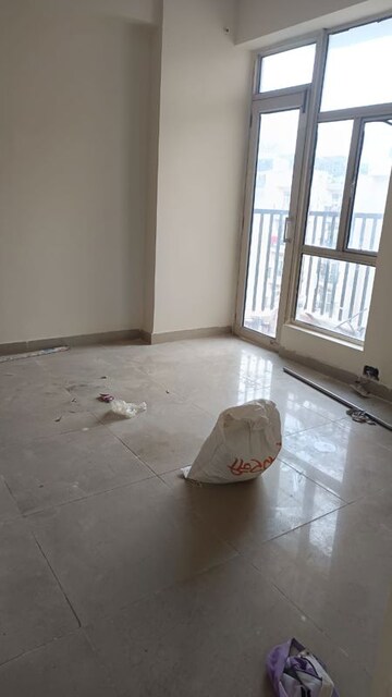 Room in 3 BHK Apartment at NCR Olympia, Sector 79 – for Rent