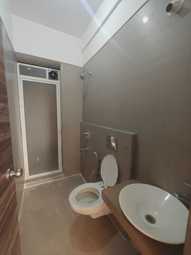 Bathroom, akshar-alvario 2 Bedroom 1140 Sq.Ft. Apartment In Seawoods Navi Mumbai 9812938