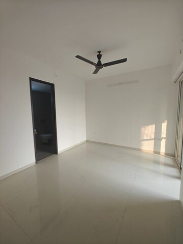 Room in 2 BHK Apartment at Akshar Alvario, Seawoods – for Sale