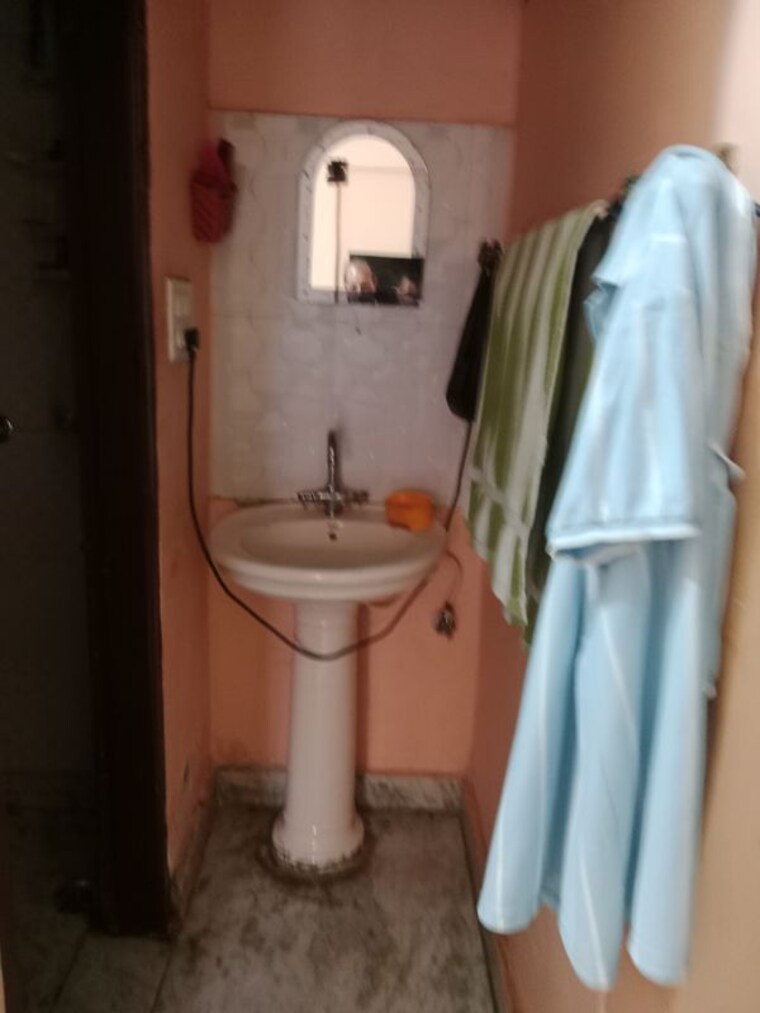 Bathroom, sector 18 2 Bedroom 900 Sq.Ft. Independent House In Sector 18 Panipat 9812939