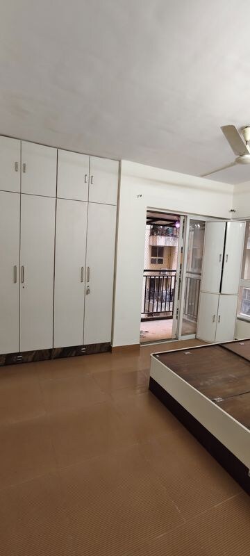 Master Bedroom in 2 BHK Apartment at DB Orchid Ozone, Dahisar East – for Rent