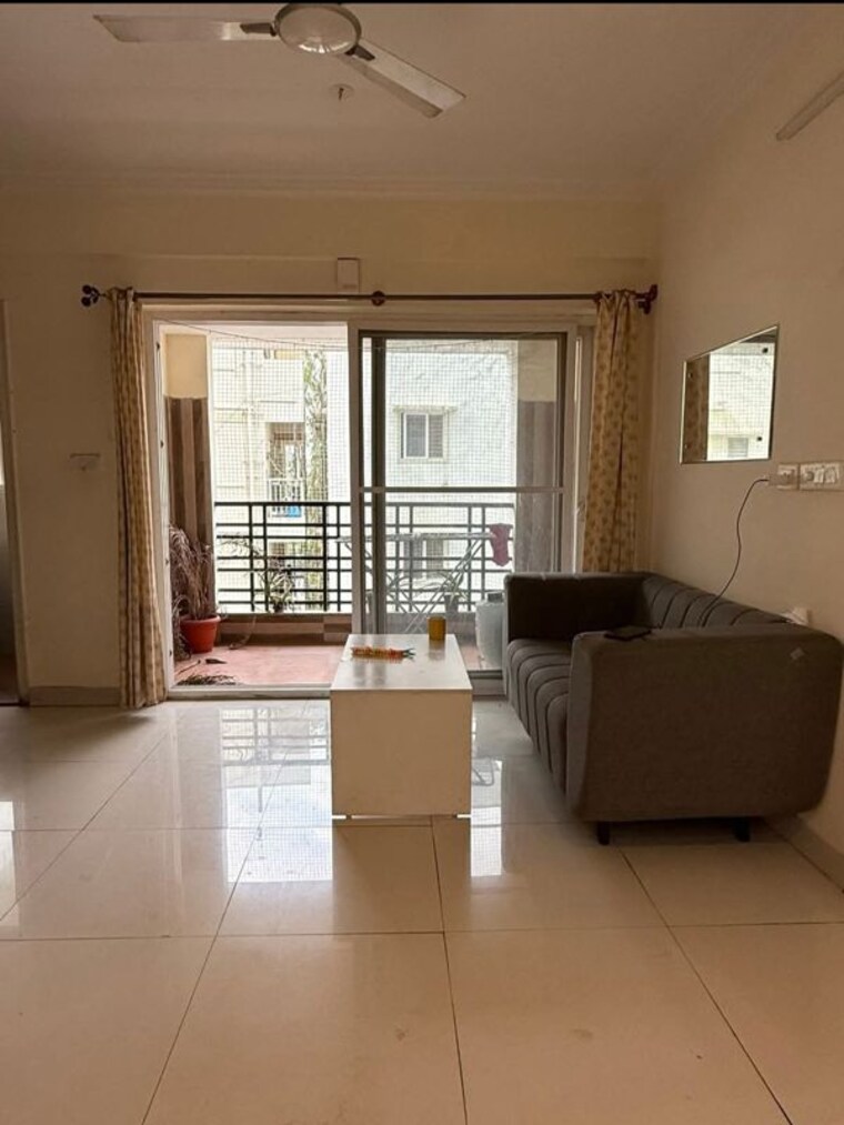 Living Room, gomti nagar 2 Bedroom 1500 Sq.Ft. Apartment In Gomti Nagar Lucknow 9812965