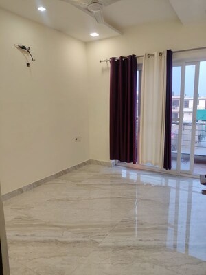 3 BHK Builder Floor For Rent in Sector 16