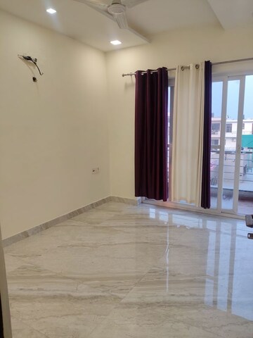 3 BHK Builder Floor For Rent in Sector 16