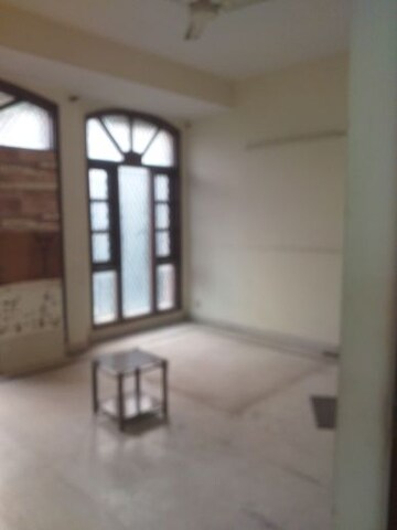 Room in 3 BHK Builder Floor at East Patel Nagar – for Rent