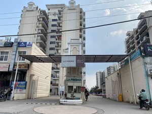 2 BHK Apartment For Rent in La Prisma, Dhakoli