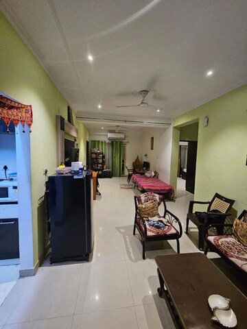 Master Bedroom in 2 BHK Apartment at M I Riviera Phase II, Gomti Nagar – for Rent