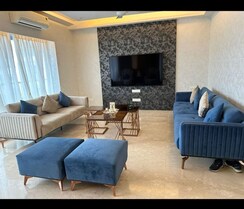 4 BHK Apartment For Sale in Sheth Avalon