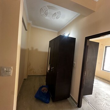 Furnished Amenities in 3 BHK Builder Floor at Sector 43 – for Rent
