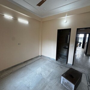 Room in 3 BHK Builder Floor at Sector 43 – for Rent
