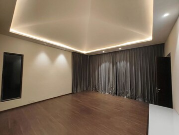 Room in 4 BHK Villa at Mantri Group Mantri Euphoria, Narsingi – for Rent