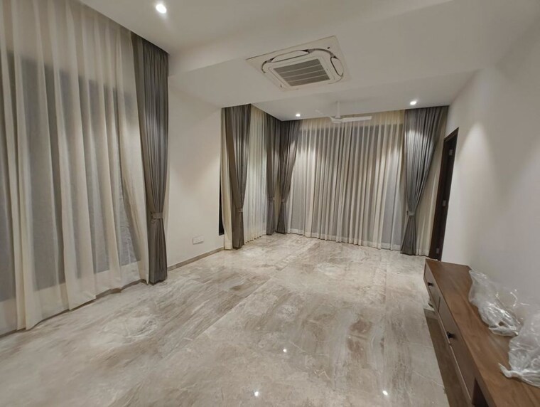 Bedroom, mantri-group-mantri-euphoria 4 Bedroom 6000 Sq.Ft. Villa In Narsingi Hyderabad 9812994