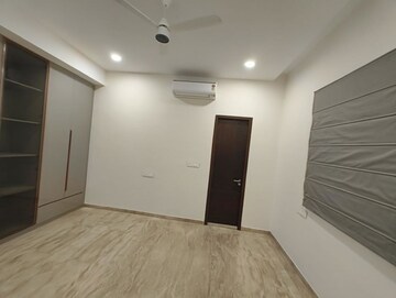 Room in 4 BHK Villa at Mantri Group Mantri Euphoria, Narsingi – for Rent