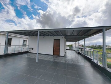 Parking in 4 BHK Villa at Mantri Group Mantri Euphoria, Narsingi – for Rent