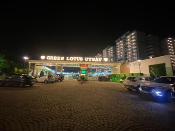 3 BHK Apartment For Rent in Maya Green Lotus Utsav, International Airport Road