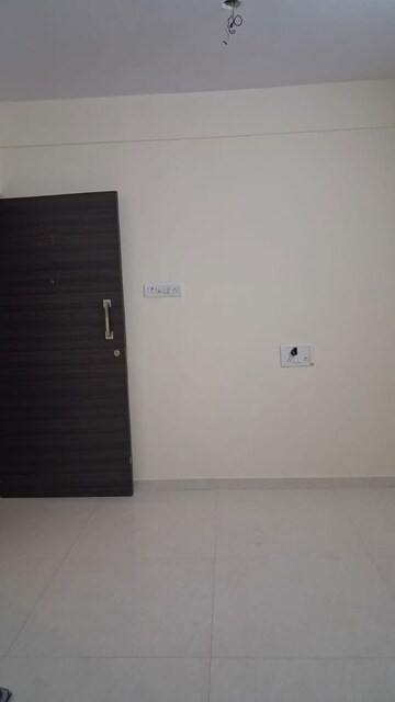 Room in 1 BHK Apartment at LK Shri Anand CHS, Malad East – for Rent