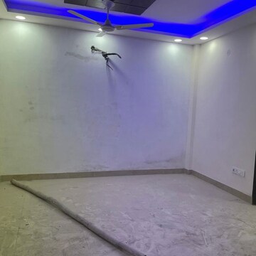 Room in 2 BHK Builder Floor at Govindpuri – for Rent
