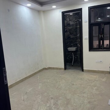 Room in 2 BHK Builder Floor at Govindpuri – for Rent