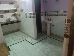 Room in 2 BHK Builder Floor at Sant Nagar – for Rent