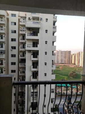 2 BHK Apartment For Rent in Nimbus The Hyde park, Sector 78