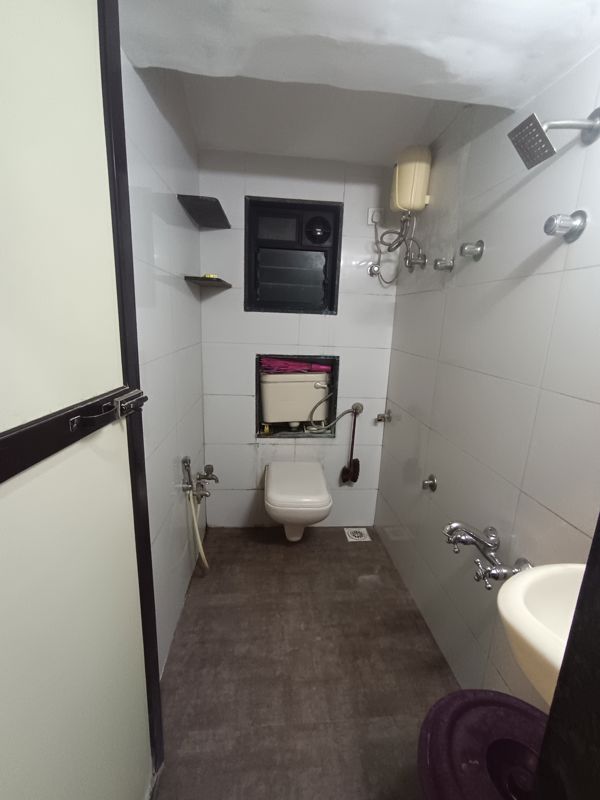 1 Rk  225 Sq.Ft. Apartment in Bindra Complex