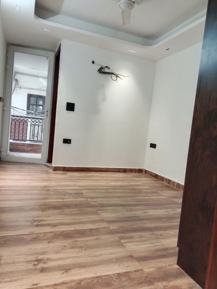 Room, neb sarai 2 Bedroom 900 Sq.Ft. Builder Floor In Neb Sarai Delhi 9813100