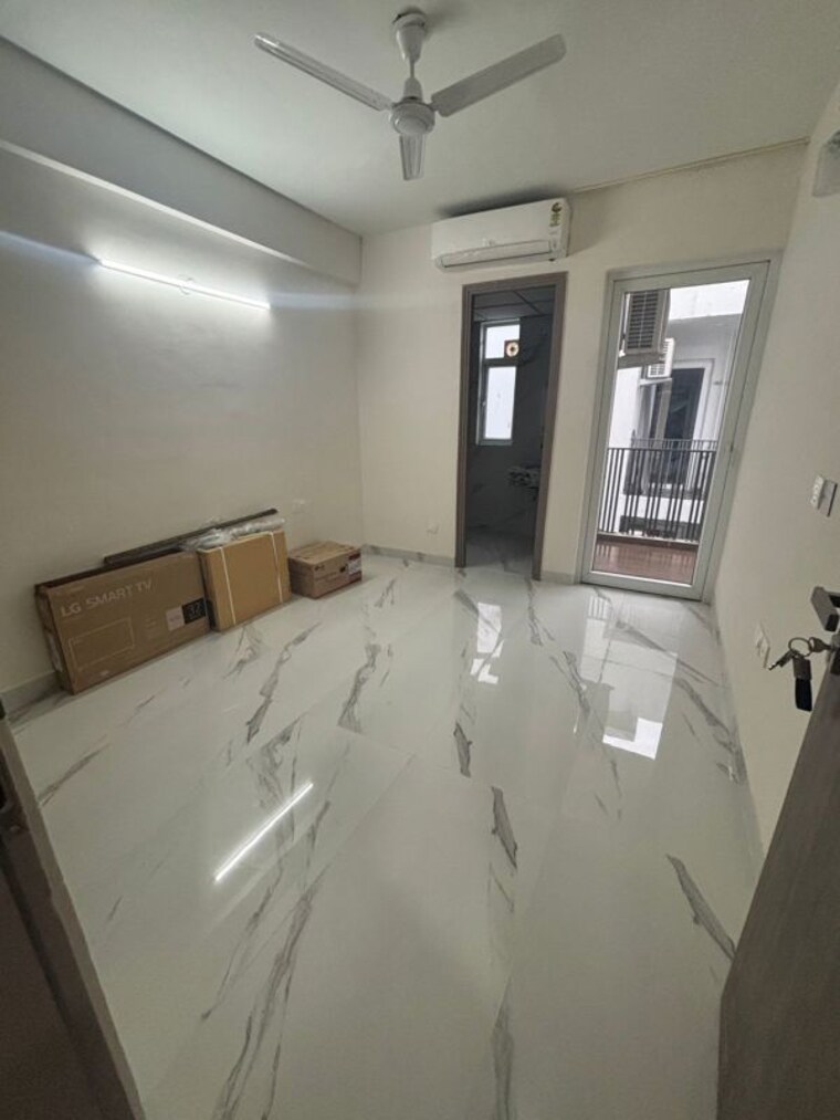 Kitchen, smart-world-gems 2.5 Bedroom 1194 Sq.Ft. Builder Floor In Sector 89 Gurgaon 9813122