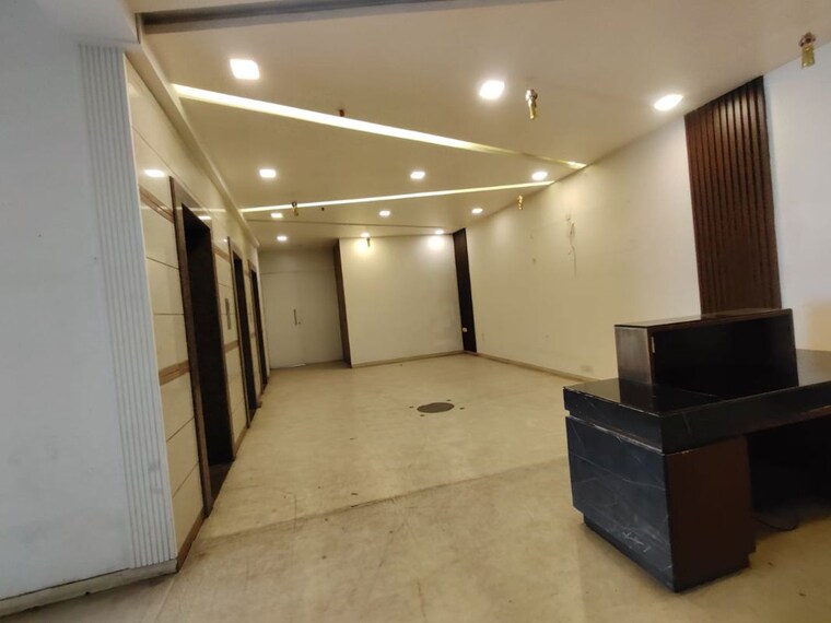 Room, rupa-solitaire Commercial Office Space 3650 Sq.Ft. In Kopar Khairane Navi Mumbai 9813120