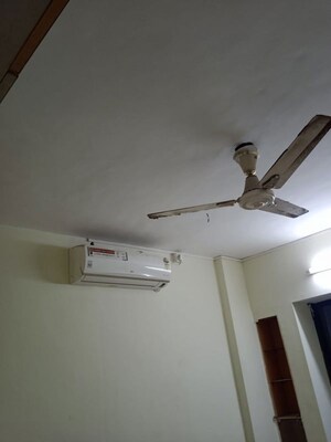 Furnished Amenities in 2 BHK Apartment at Tyagi Uttam Plaza, Kharadi – for Rent