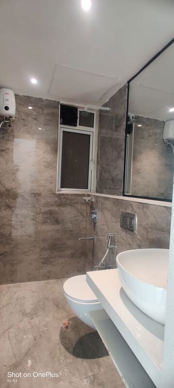 Bathroom in 2 BHK Apartment at Nahar Amaryllis Towers and Plaza, Chandivali – for Rent