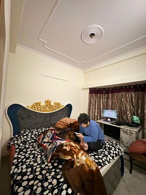 Bedroom in 4 BHK Apartment at Sector 51 – for Sale