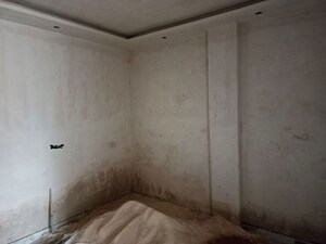 Room in 2 BHK Builder Floor at Kamalpur – for Sale