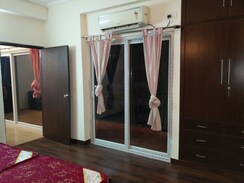 3 BHK + Servant Room Apartment For Rent in Vijayant Enclave