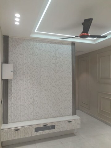 Room in 3 BHK Builder Floor at A and M Shakti Plaza, Shakti Khand Iii – for Sale