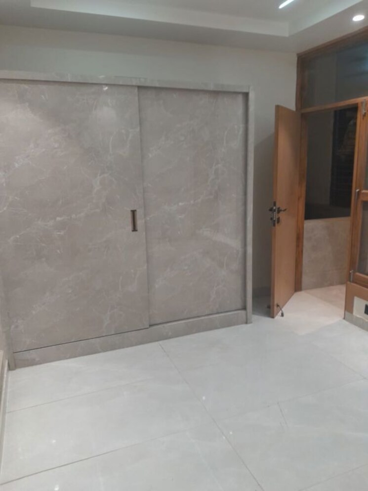 Room, a-and-m-shakti-plaza 3 Bedroom 1200 Sq.Ft. Builder Floor In Shakti Khand Iii Ghaziabad 9813224