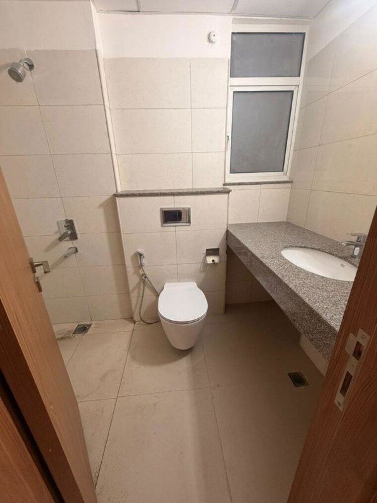 Bathroom, godrej-woods 3 Bedroom 2088 Sq.Ft. Apartment In Sector 43 Noida 9813249