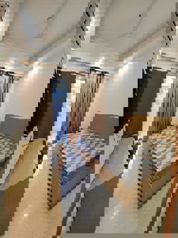 1 BHK 650 Sq.Ft. Builder Floor in SS 100