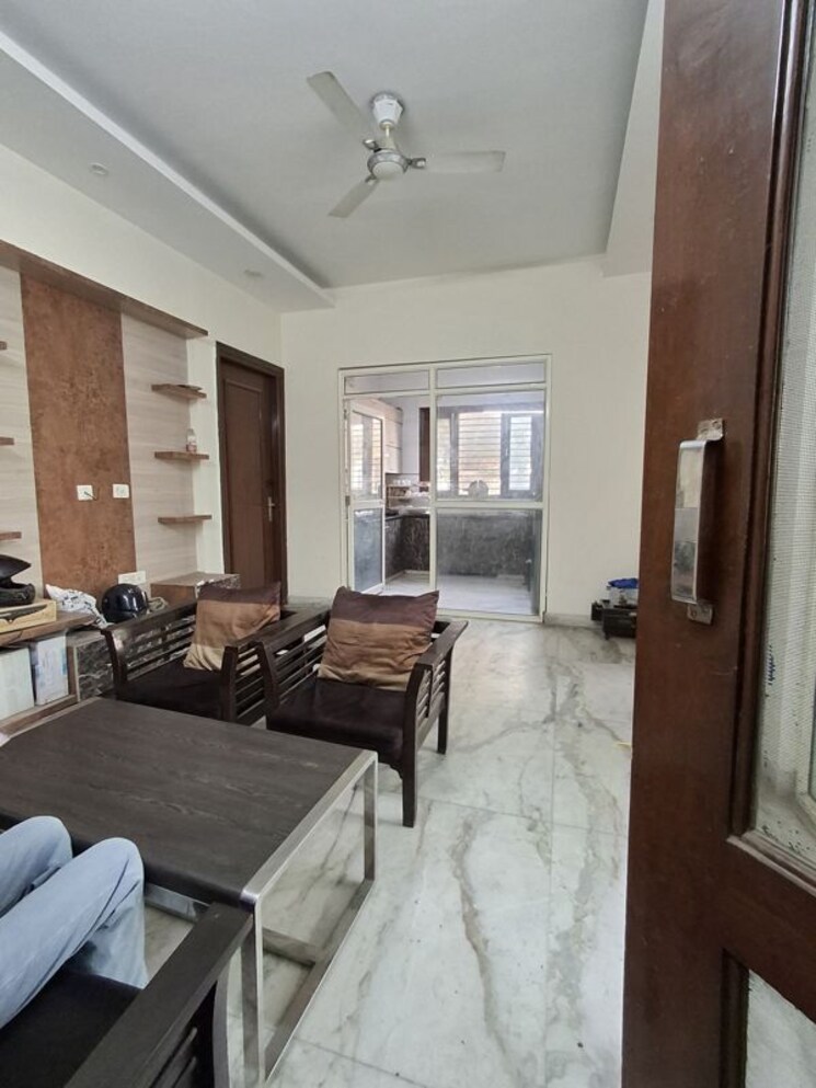 Living Room, sector 23 1 RK 800 Sq.Ft. Builder Floor In Sector 23 Gurgaon 9813258