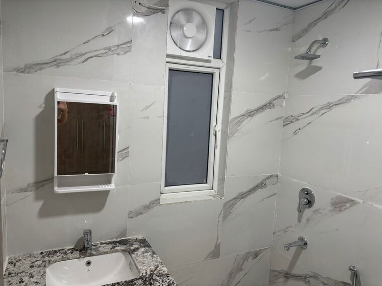 Bathroom, smart-world-gems 3.5 Bedroom 1494 Sq.Ft. Builder Floor In Sector 89 Gurgaon 9813271