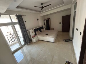 Master Bedroom in 3 BHK Independent House at Amrapali Princely Estate, Sector 76 – for Rent
