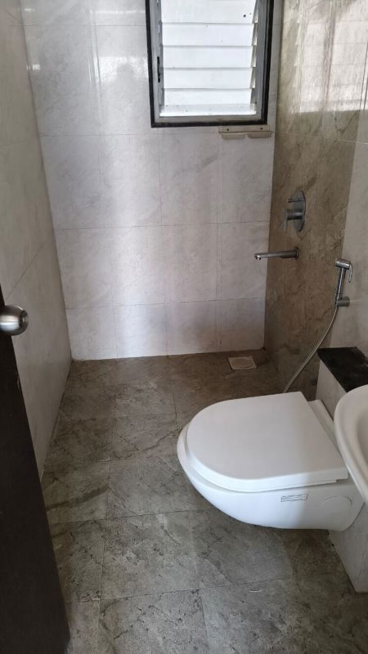 Bathroom, mantra-29-gold-coast 2 Bedroom 674 Sq.Ft. Apartment In Tingre Nagar Pune 9813282