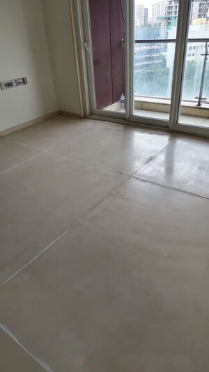 Room in 2 BHK Apartment at RNA Continental, Chembur – for Rent