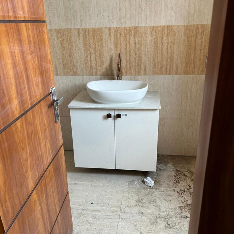 Bathroom, imperia-esfera 4 Bedroom 2600 Sq.Ft. Apartment In Garoli Kalan Gurgaon 9813308