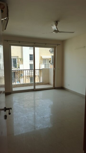 3.5 BHK Apartment For Rent in Emaar Emerald Floors Premier, Sector 65