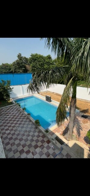 Swimming Pool in 5 BHK Villa at Chattarpur – for Sale