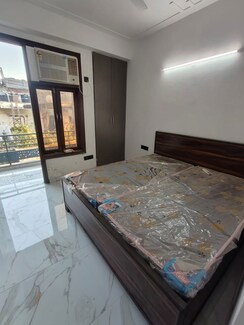 1 BHK + Study Room Builder Floor For Rent in Saket