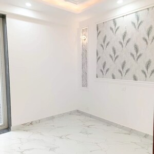 Room in 4 BHK Builder Floor at Uppal Southend, Sector 49 – for Sale