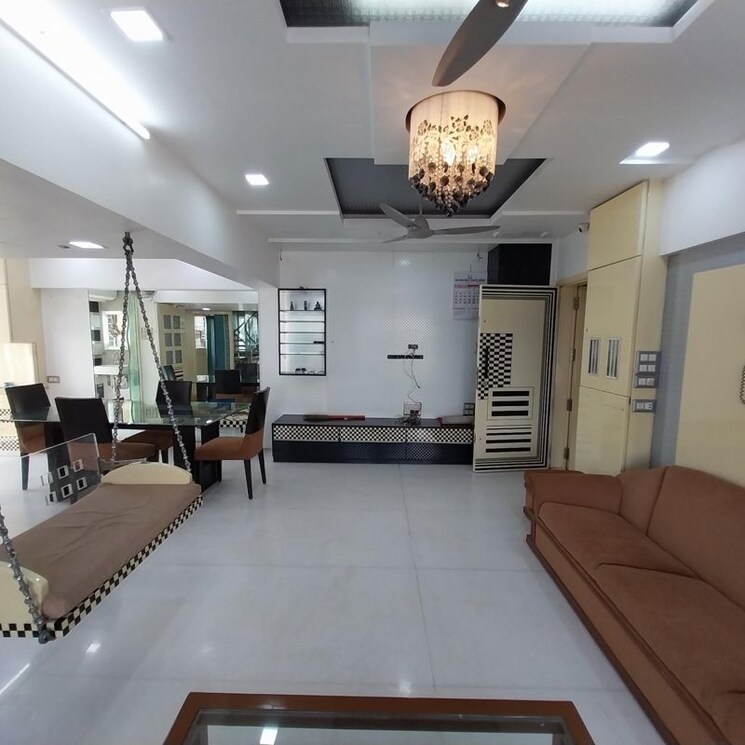 Kitchen, babulnath 3 Bedroom 2000 Sq.Ft. Apartment In Babulnath Mumbai 9813366