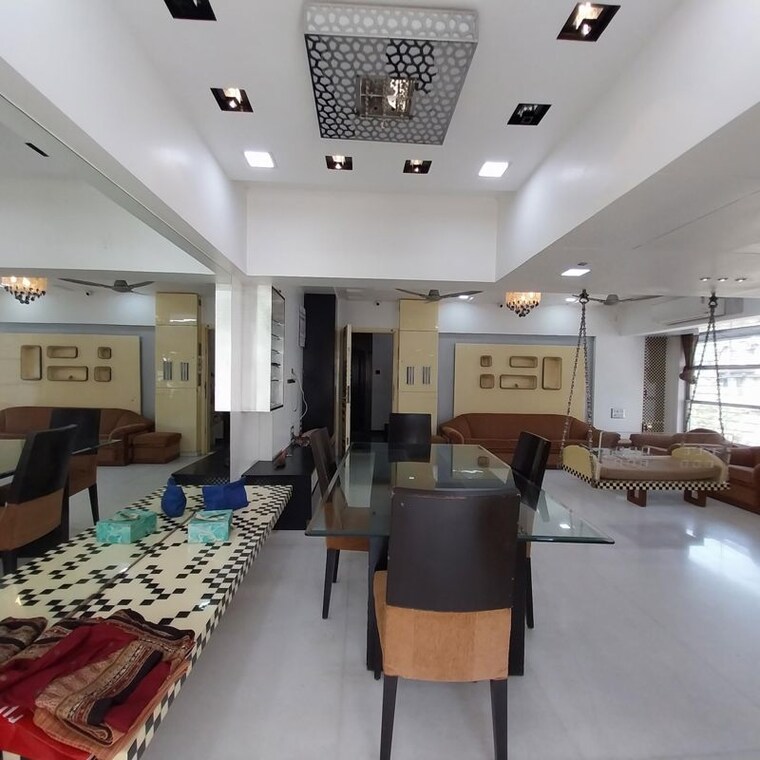 Living Room, babulnath 3 Bedroom 2000 Sq.Ft. Apartment In Babulnath Mumbai 9813366